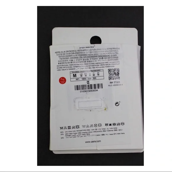 Flaw, Zara NWT Bejeweled Chain Hoop Chain Gold Dangle Earrings - Picture 8 of 9